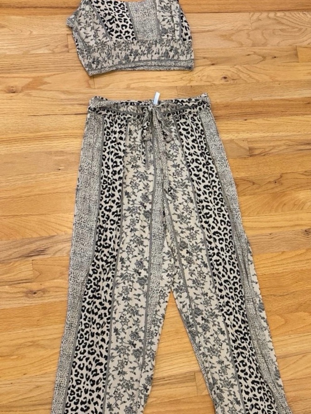 Joie Beige and Black Mixed Floral & Leopard Joggers